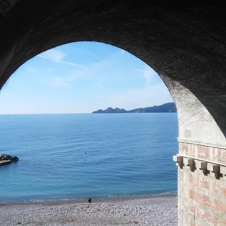 Appartamento Vicino Al Mare - Near The Sea *