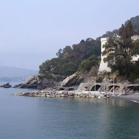 Vicino Al Mare - Near The Sea * Zoagli