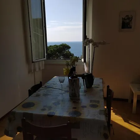 Vicino Al Mare - Near The Sea Zoagli